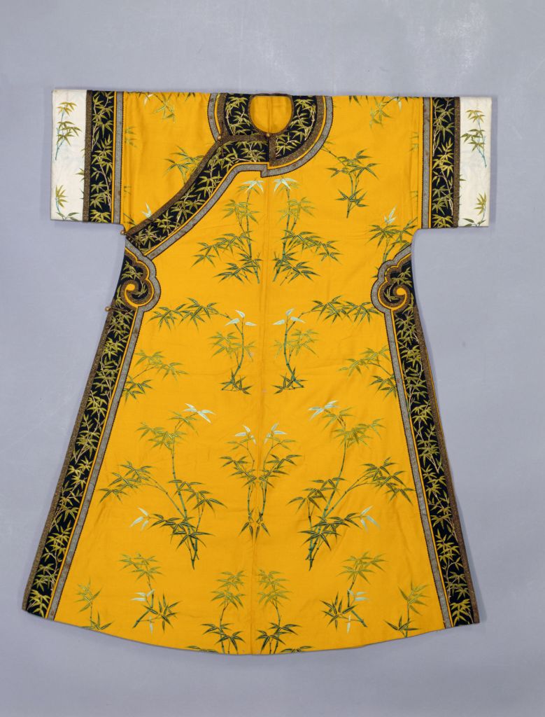 图片[1]-Ming Yellow Solid Yarn Embroidered Green Bamboo Branch Women’s Single ‘0611’ Clothing-China Archive